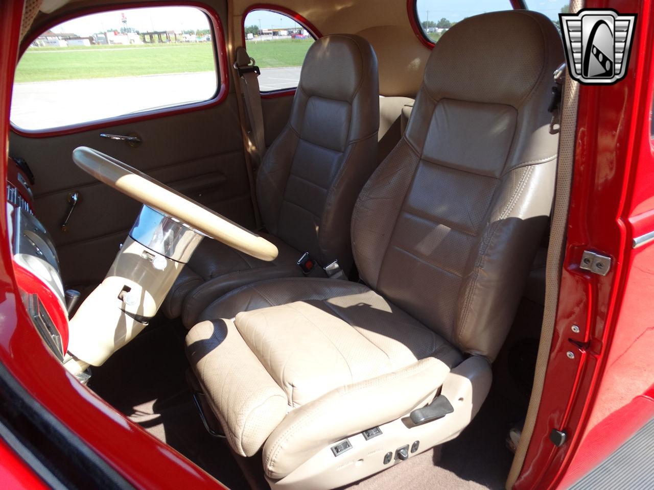 1939 Ford Deluxe