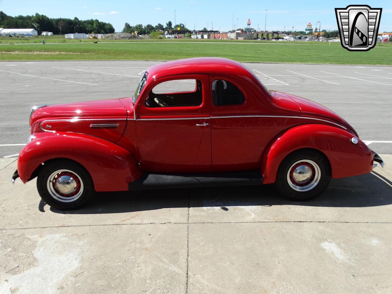 1939 Ford Deluxe