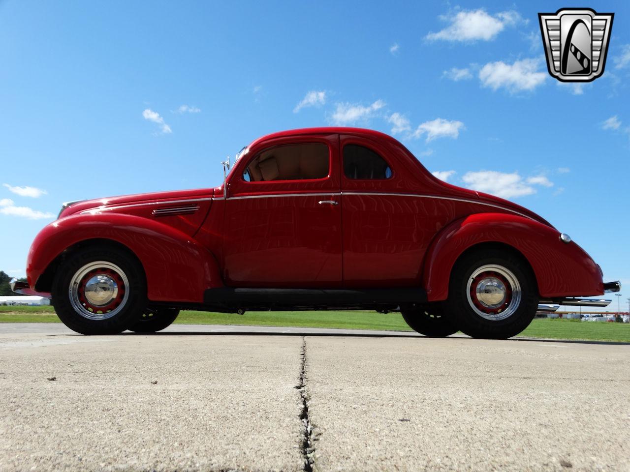 1939 Ford Deluxe