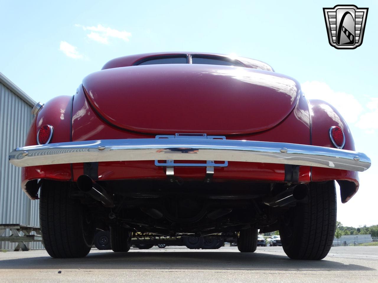 1939 Ford Deluxe