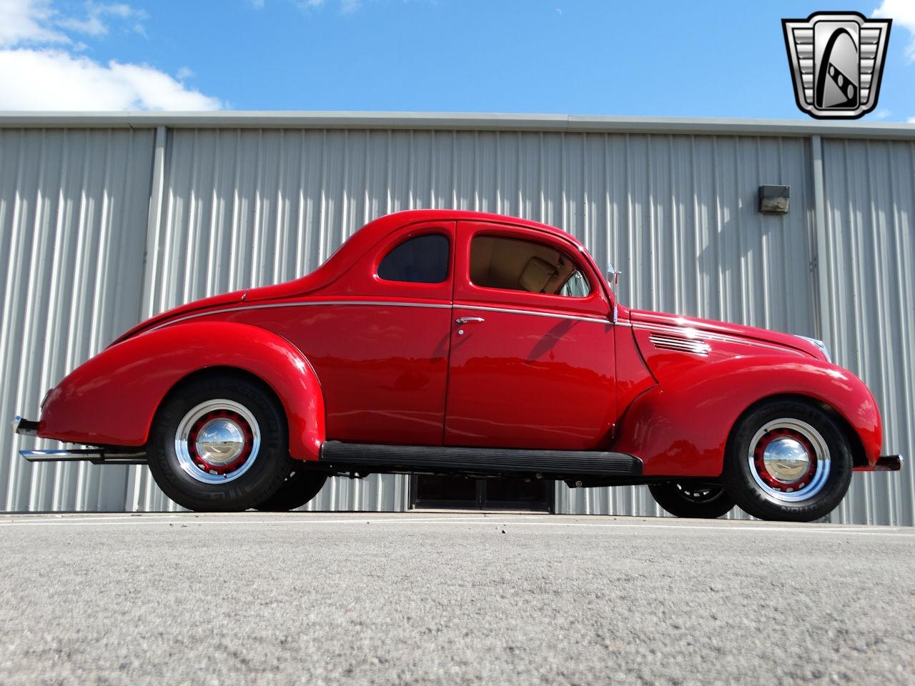 1939 Ford Deluxe