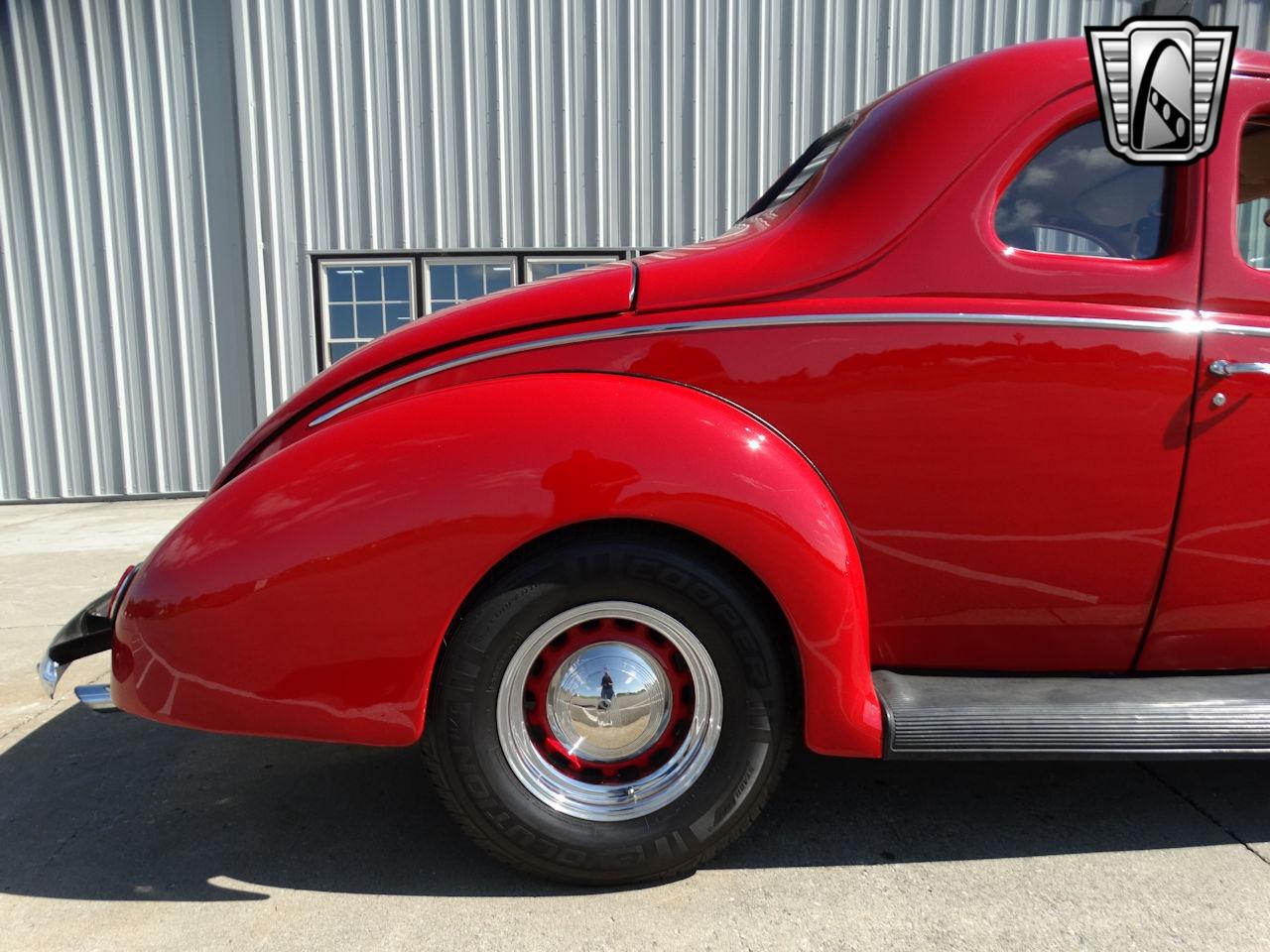 1939 Ford Deluxe