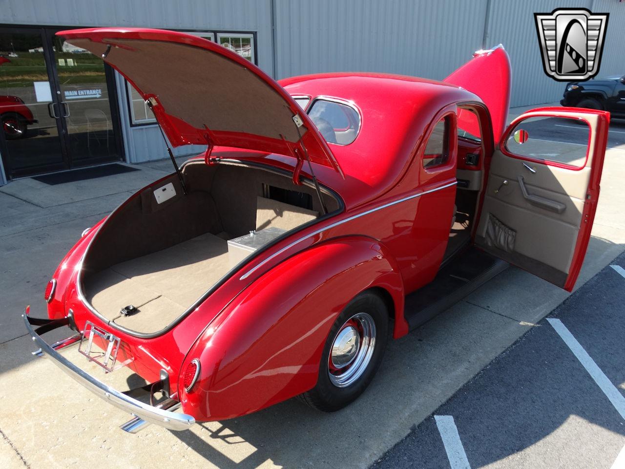 1939 Ford Deluxe