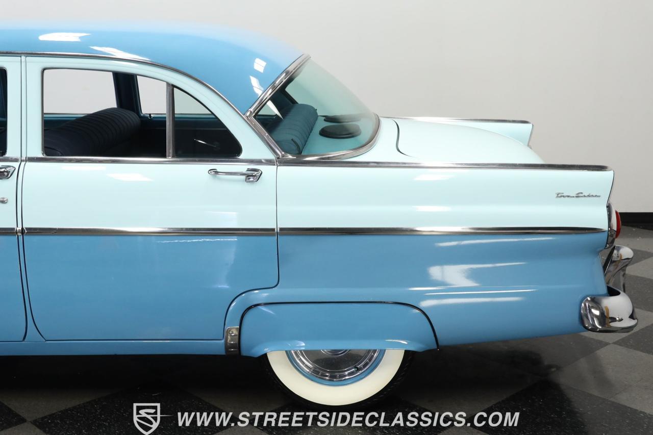 1955 Ford Fairlane Town Sedan