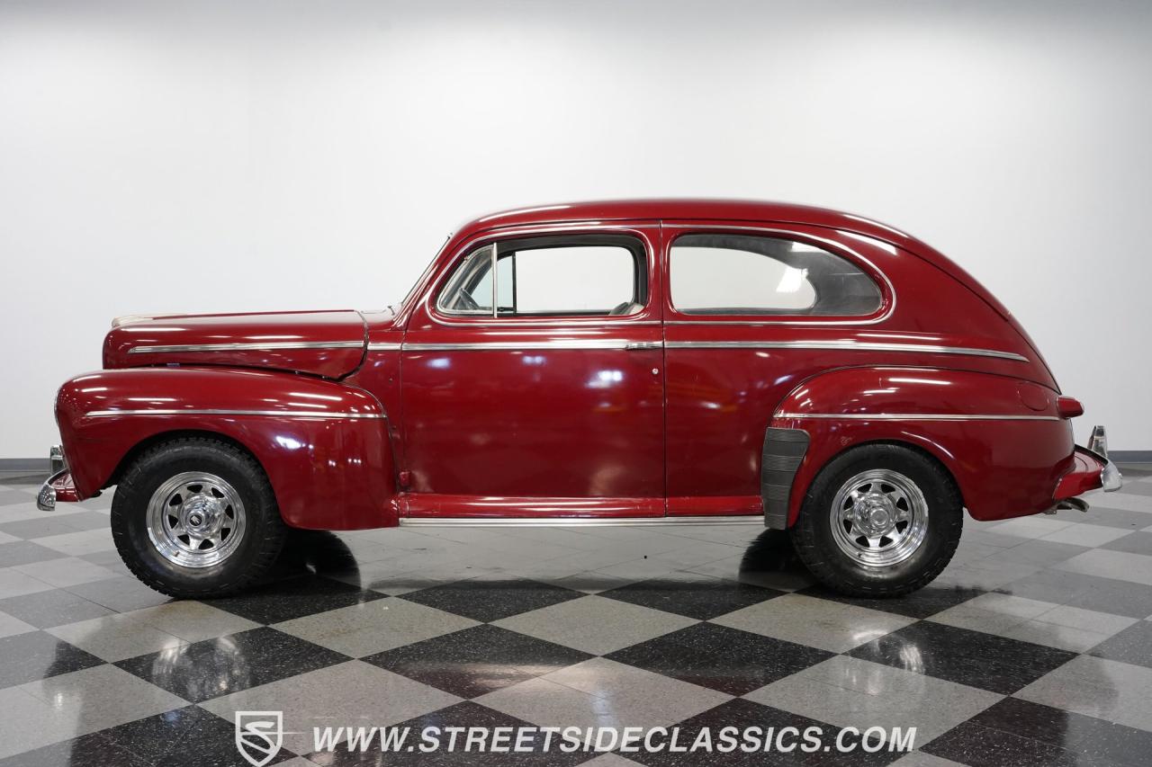 1946 Ford Super Deluxe