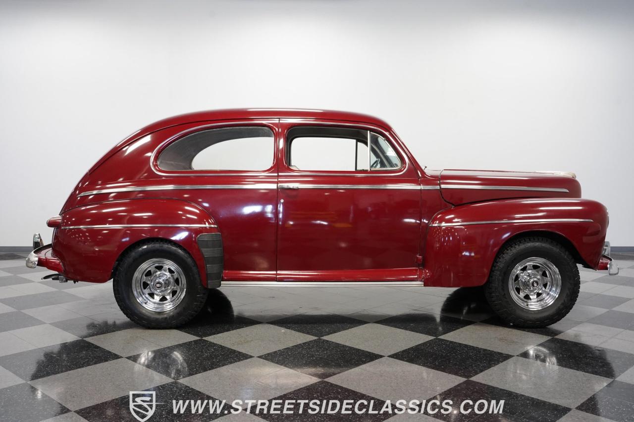 1946 Ford Super Deluxe