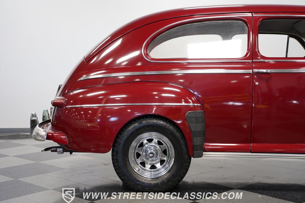 1946 Ford Super Deluxe