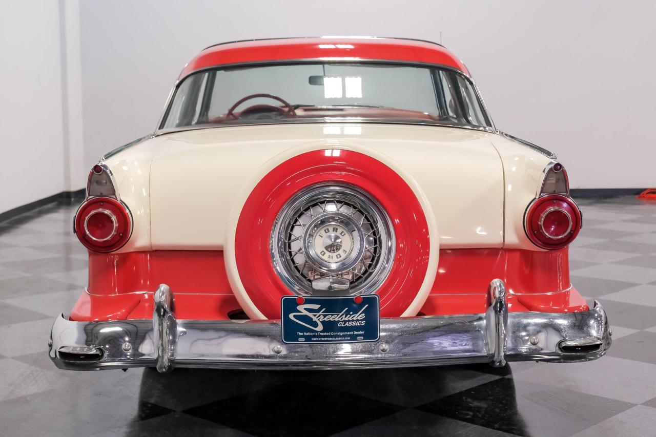 1956 Ford Fairlane Crown Victoria Skyliner