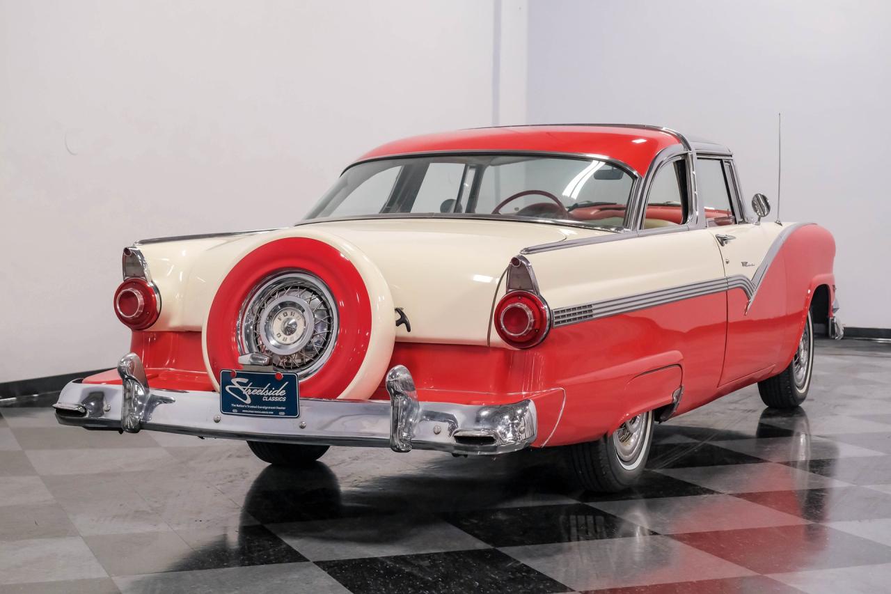 1956 Ford Fairlane Crown Victoria Skyliner