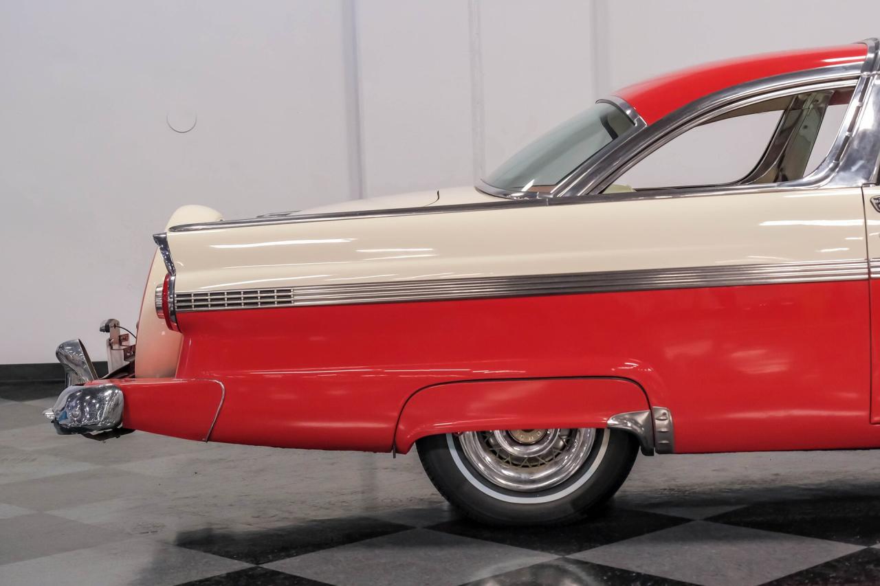 1956 Ford Fairlane Crown Victoria Skyliner