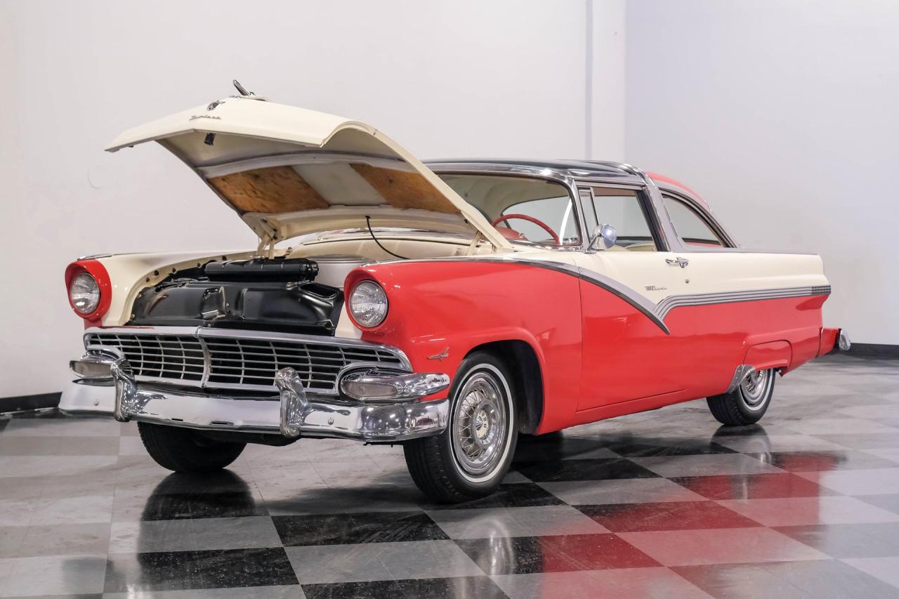 1956 Ford Fairlane Crown Victoria Skyliner