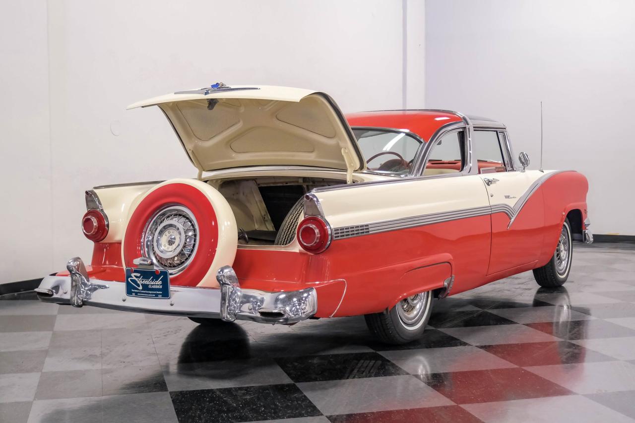 1956 Ford Fairlane Crown Victoria Skyliner