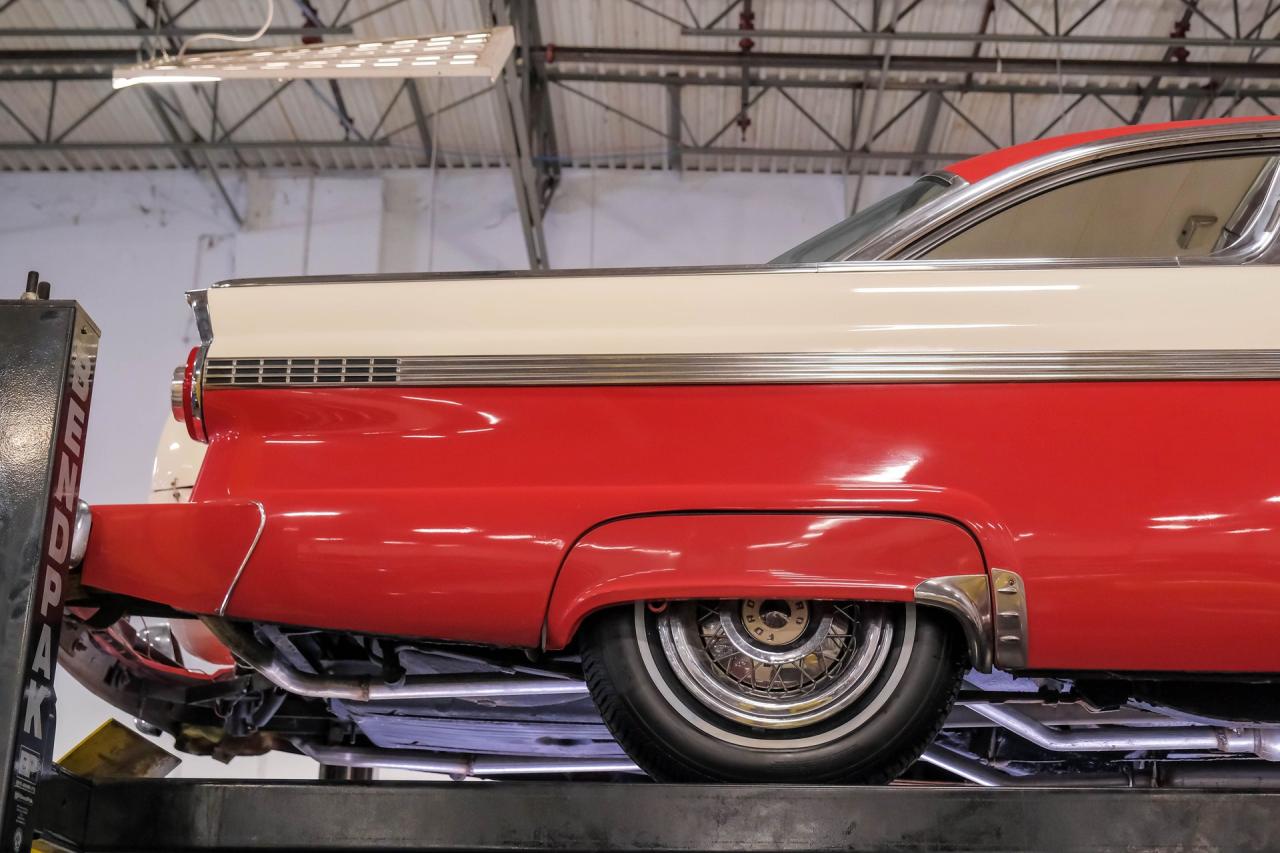 1956 Ford Fairlane Crown Victoria Skyliner