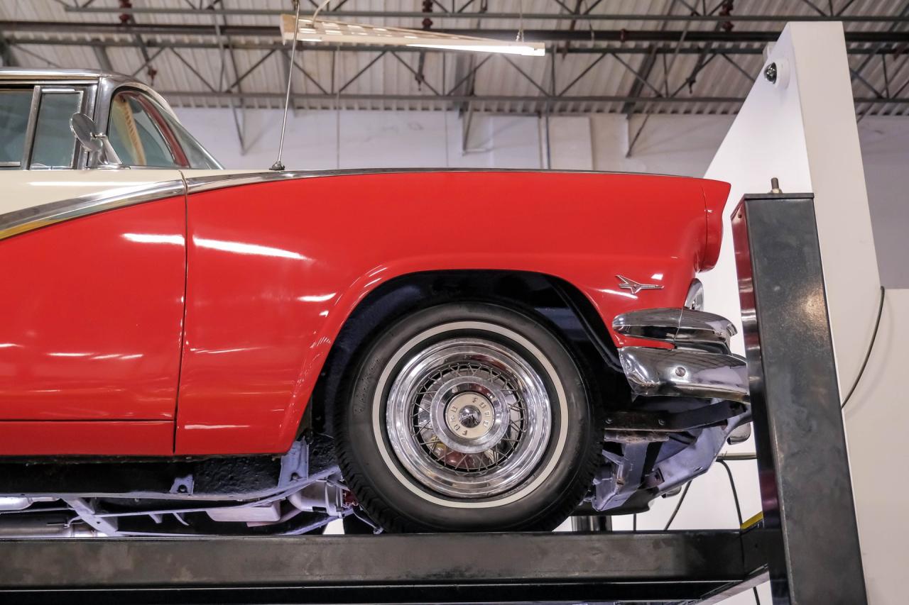 1956 Ford Fairlane Crown Victoria Skyliner