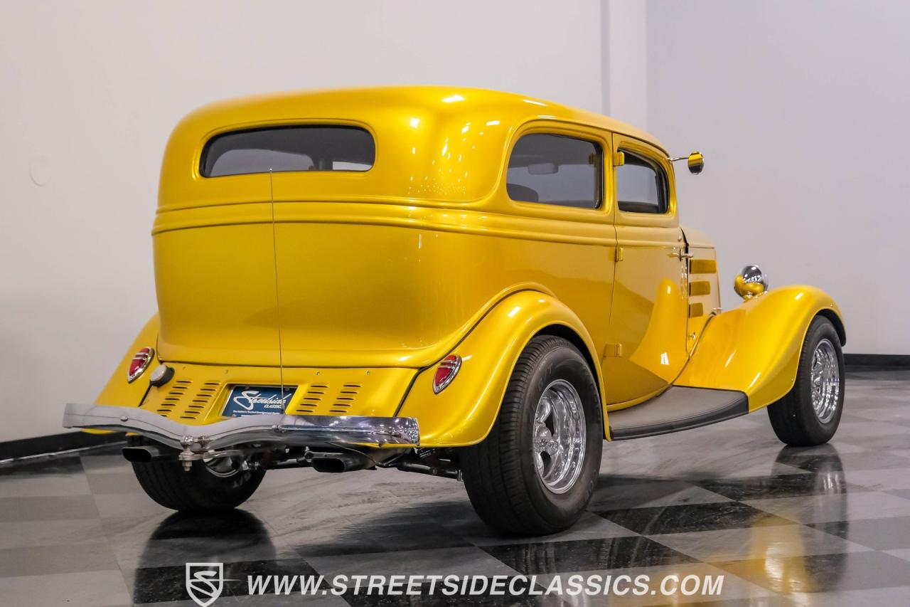 1933 Ford Victoria Streetrod with Trailer