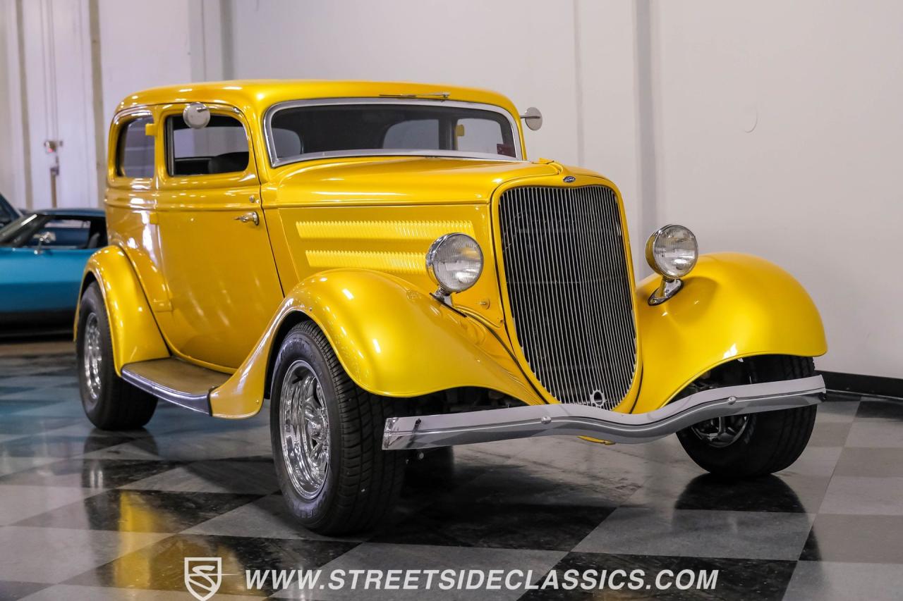 1933 Ford Victoria Streetrod with Trailer