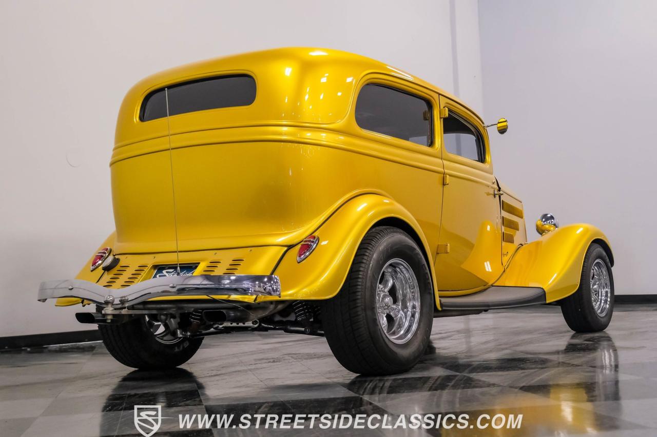 1933 Ford Victoria Streetrod with Trailer