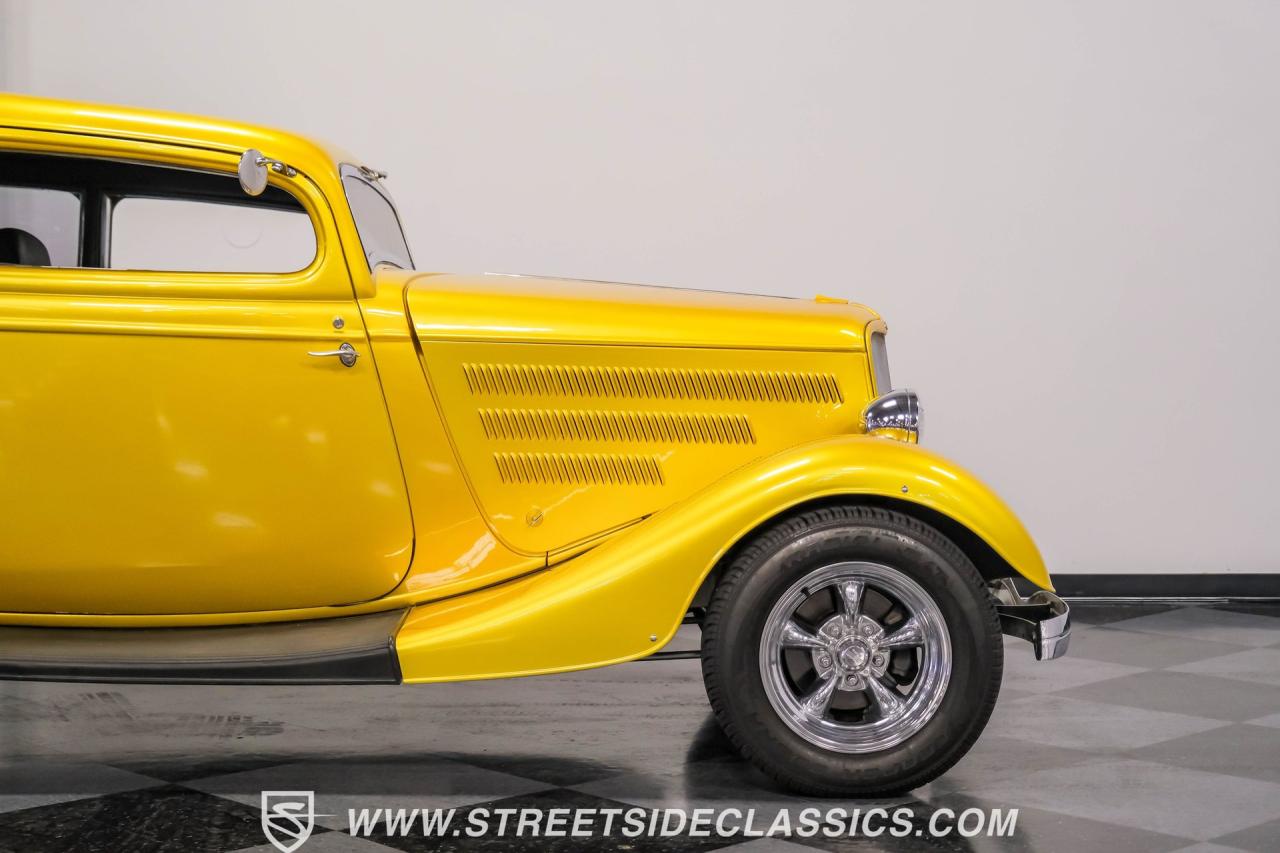 1933 Ford Victoria Streetrod with Trailer