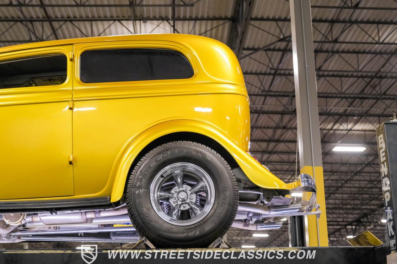 1933 Ford Victoria Streetrod with Trailer