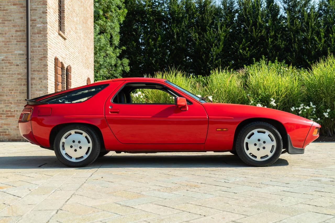 1984 Porsche 928 S