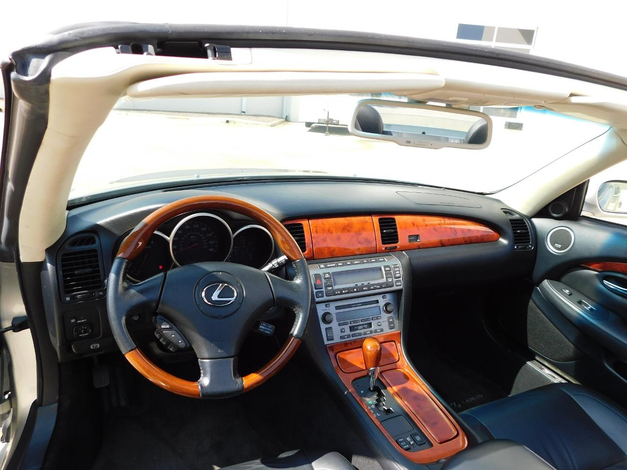 2003 Lexus SC430