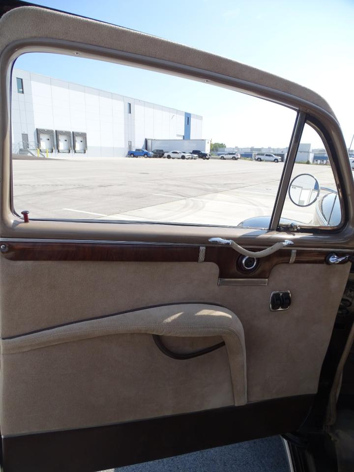 1947 Lincoln Continental