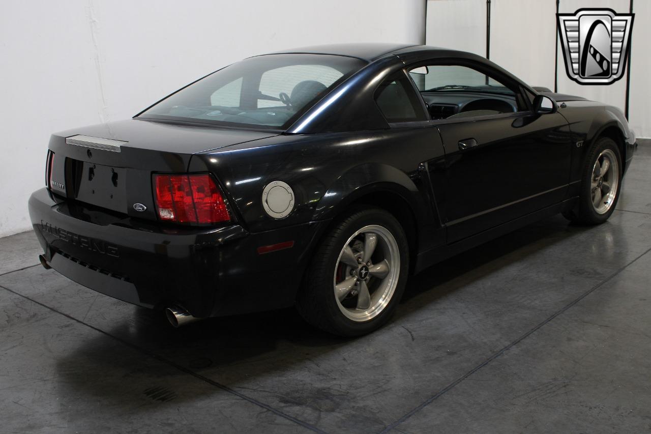 2001 Ford Mustang