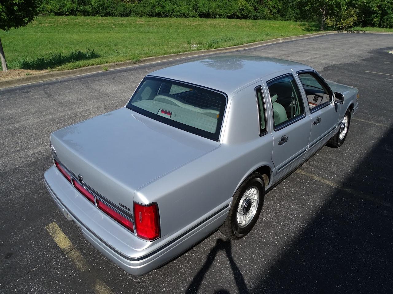 1997 Lincoln Town Car