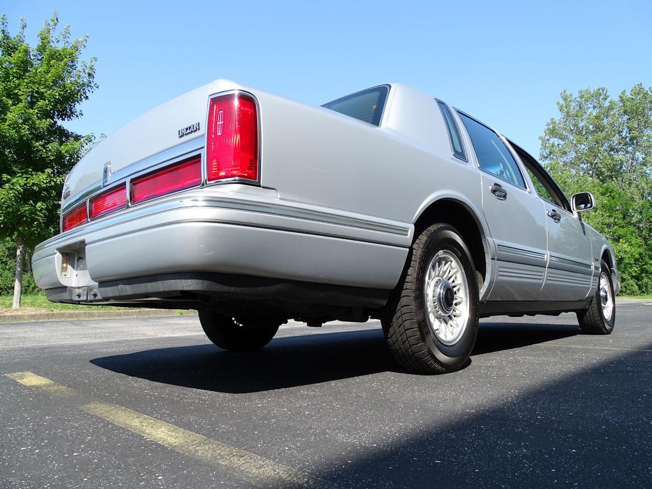 1997 Lincoln Town Car