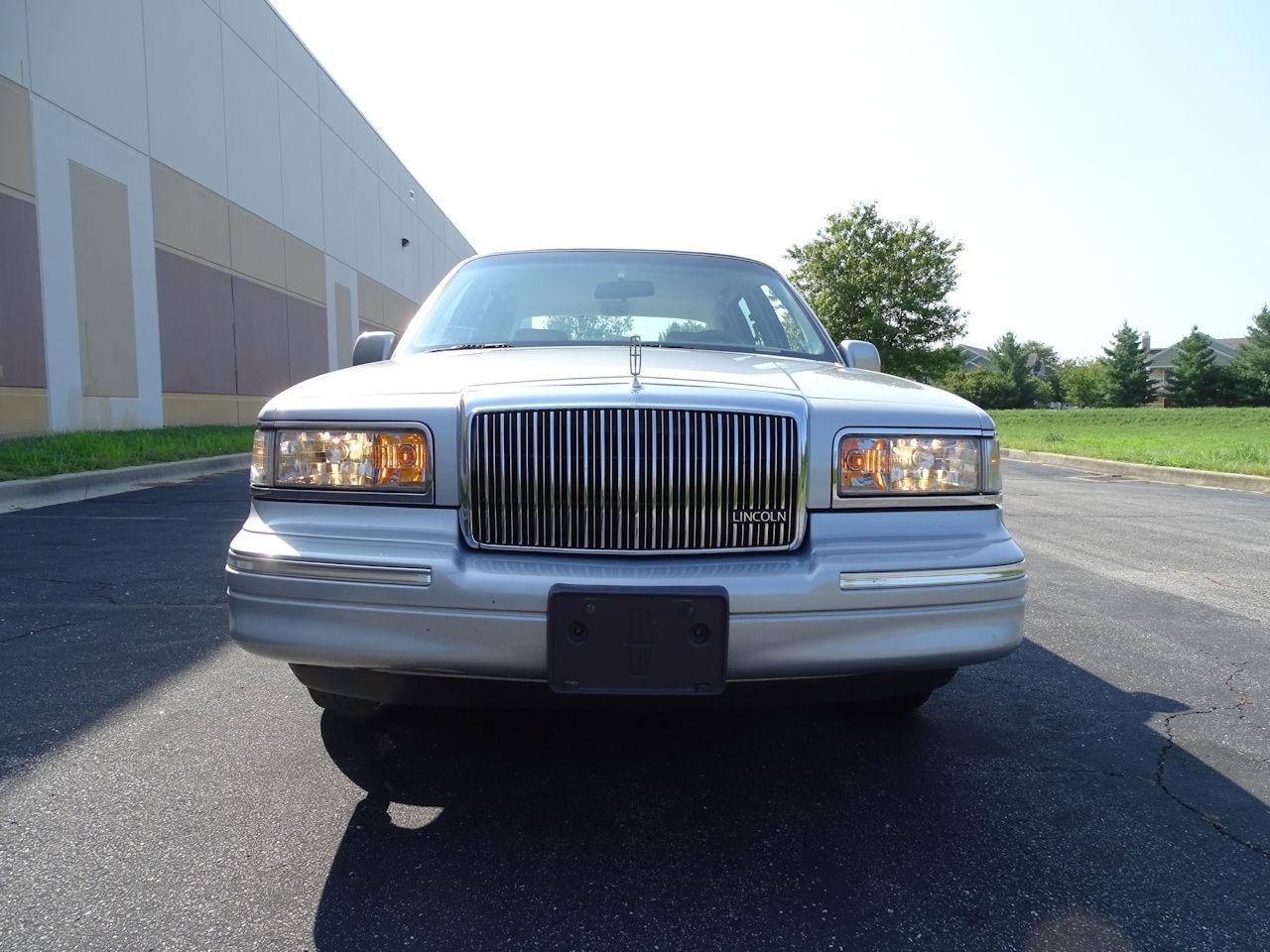 1997 Lincoln Town Car