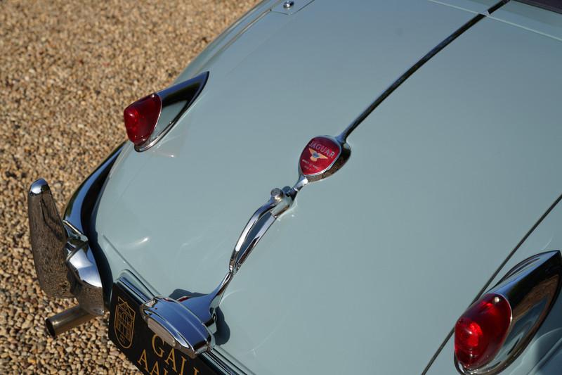 1957 Jaguar XK140 Drophead Coupe