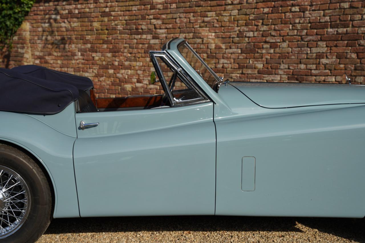 1957 Jaguar XK140 Drophead Coupe