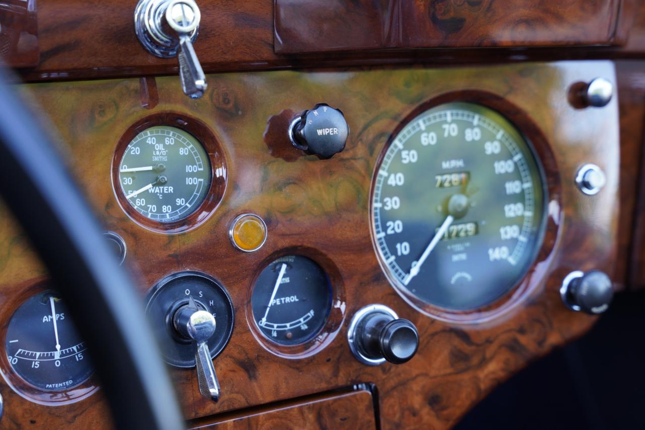 1957 Jaguar XK140 Drophead Coupe