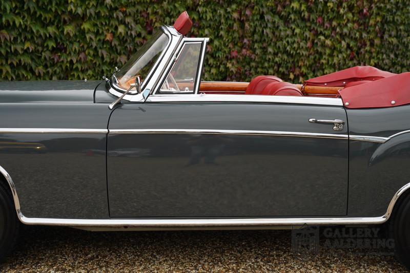 1960 Mercedes - Benz Mercedes Benz 220S Cabriolet