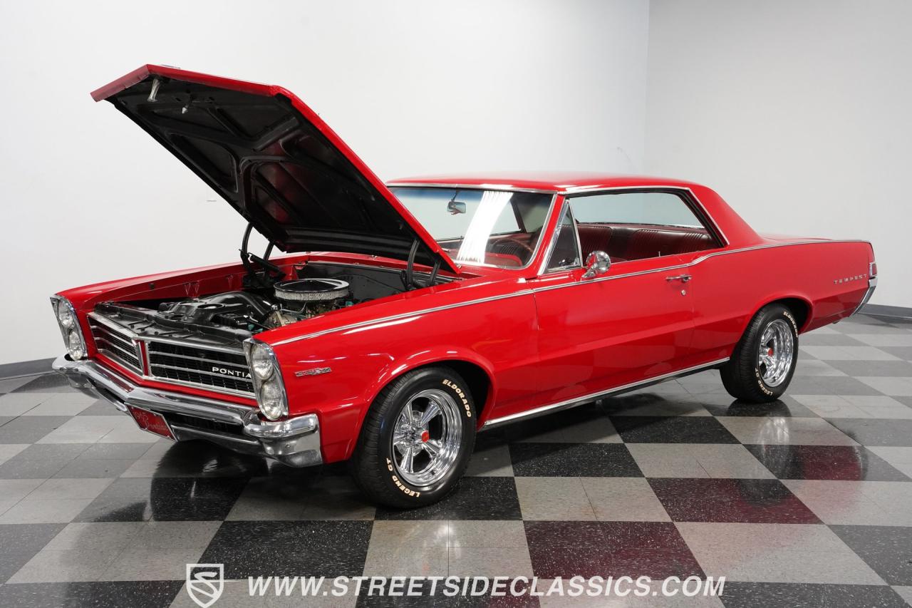 1965 Pontiac Tempest Custom