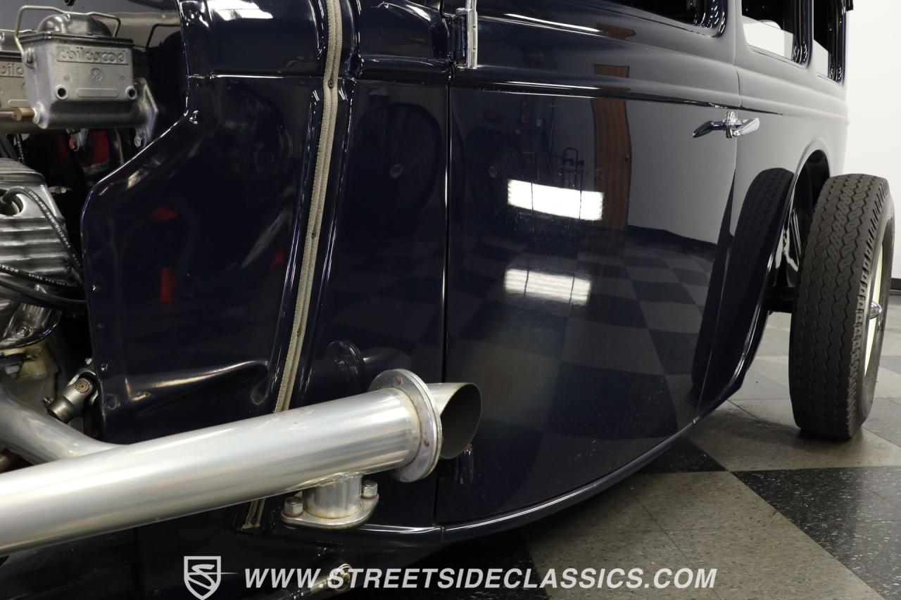 1935 Ford Deluxe Custom Panel