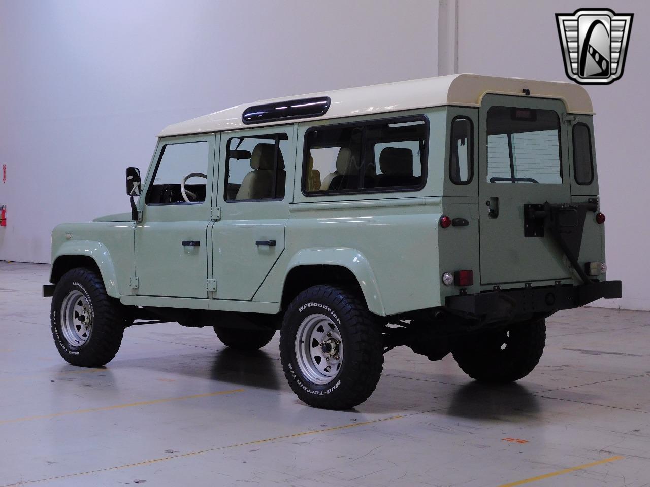 1987 Land Rover Defender