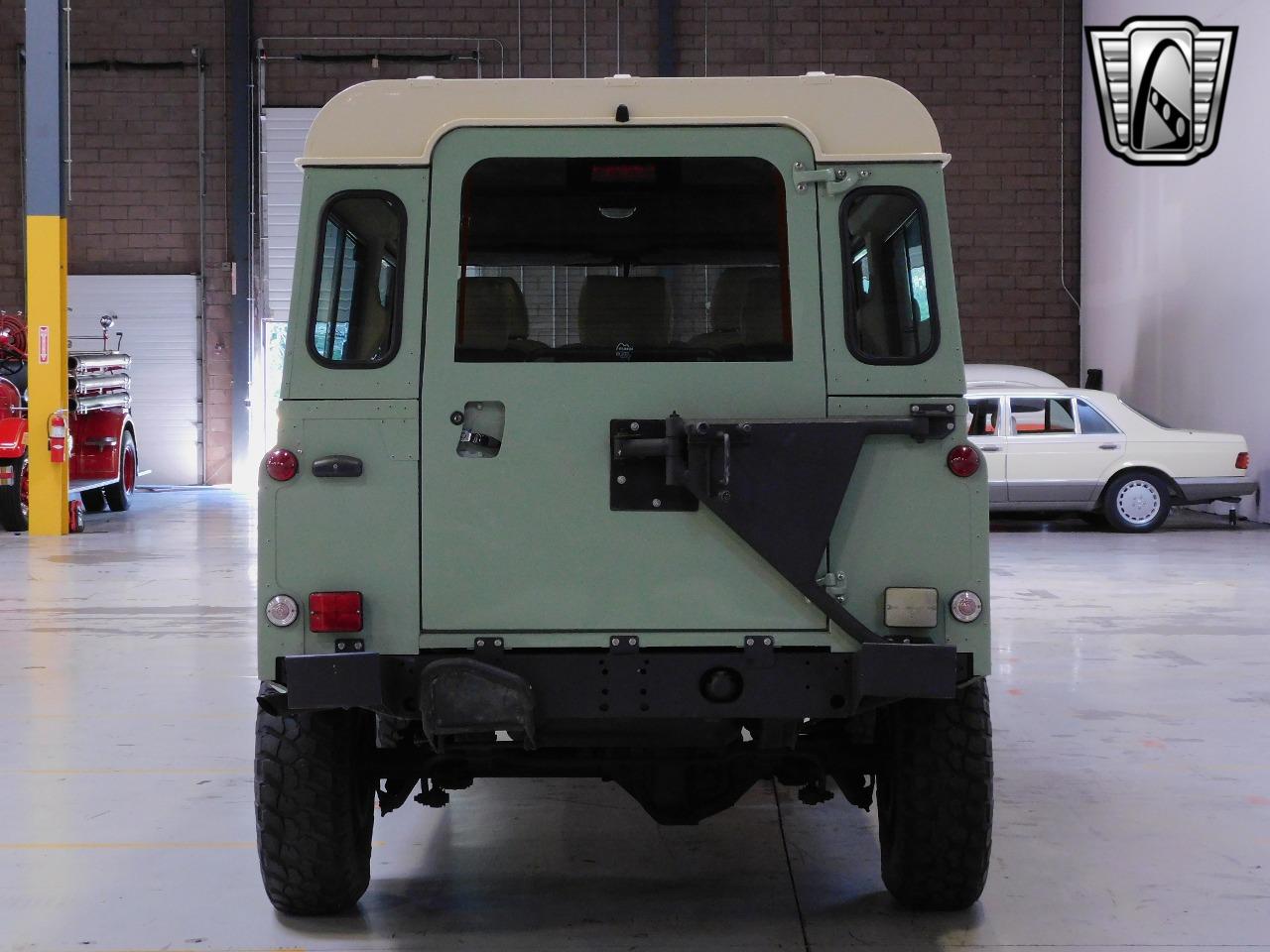 1987 Land Rover Defender