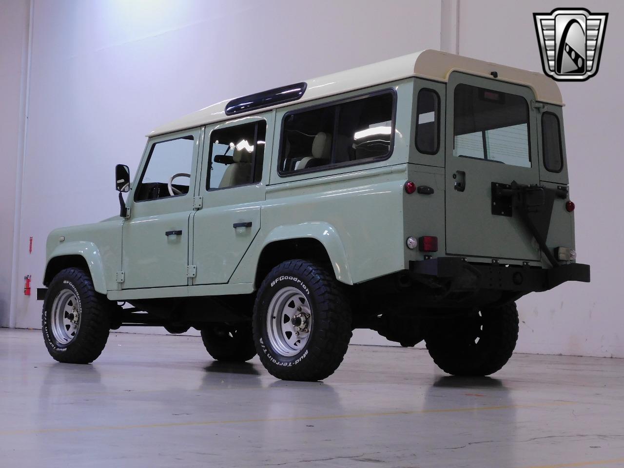 1987 Land Rover Defender