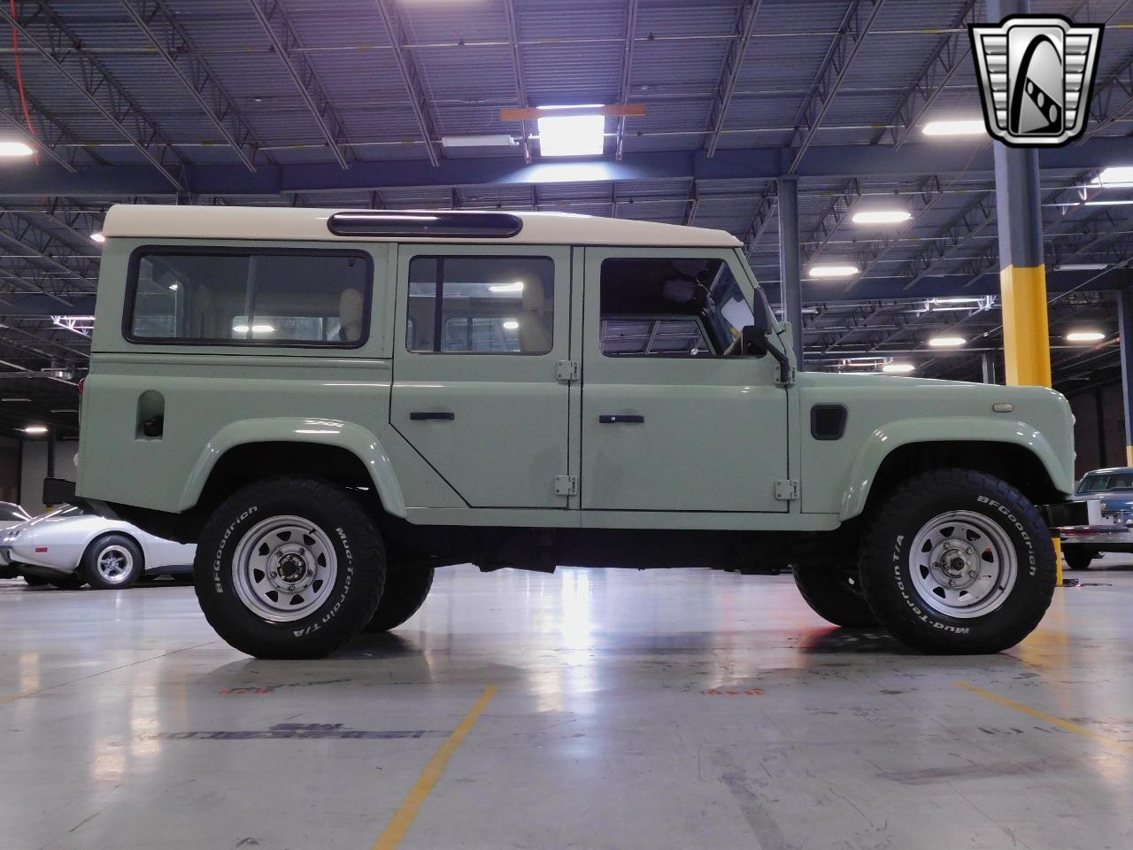 1987 Land Rover Defender