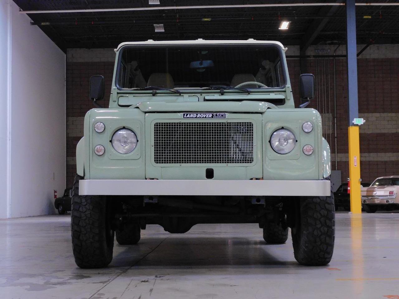 1987 Land Rover Defender