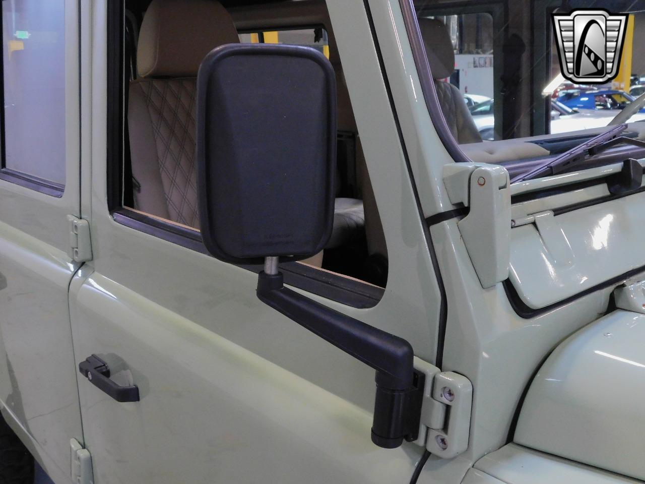 1987 Land Rover Defender