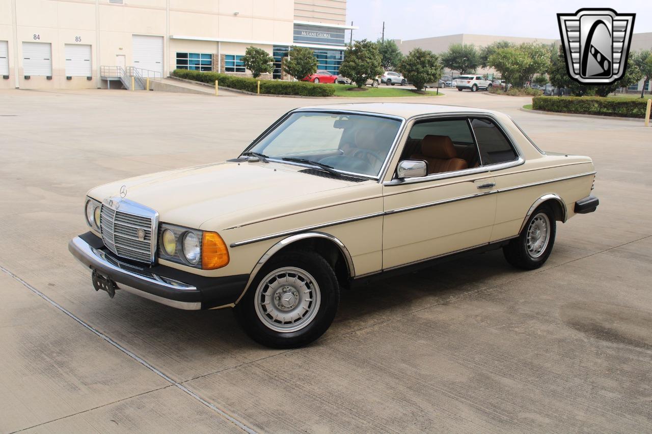 1985 Mercedes - Benz 300CD