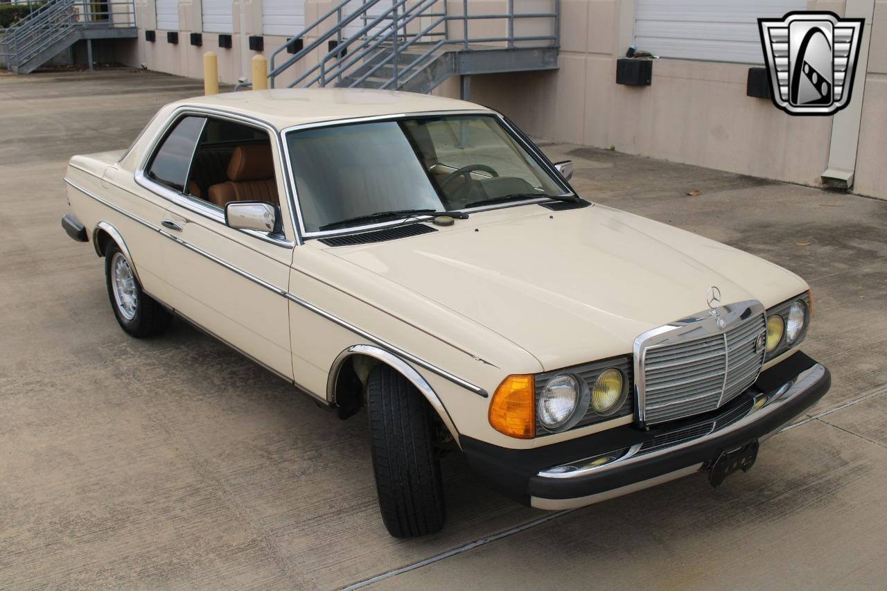 1985 Mercedes - Benz 300CD