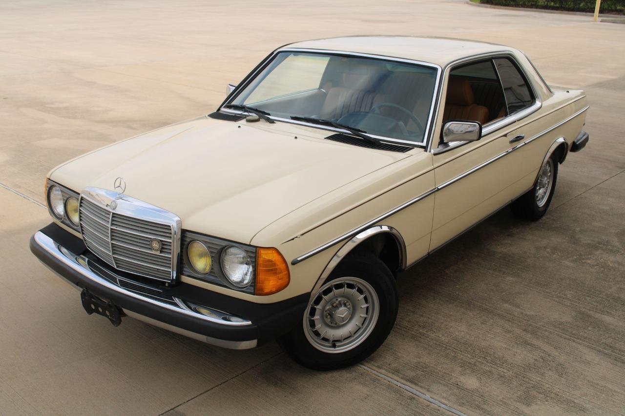 1985 Mercedes - Benz 300CD