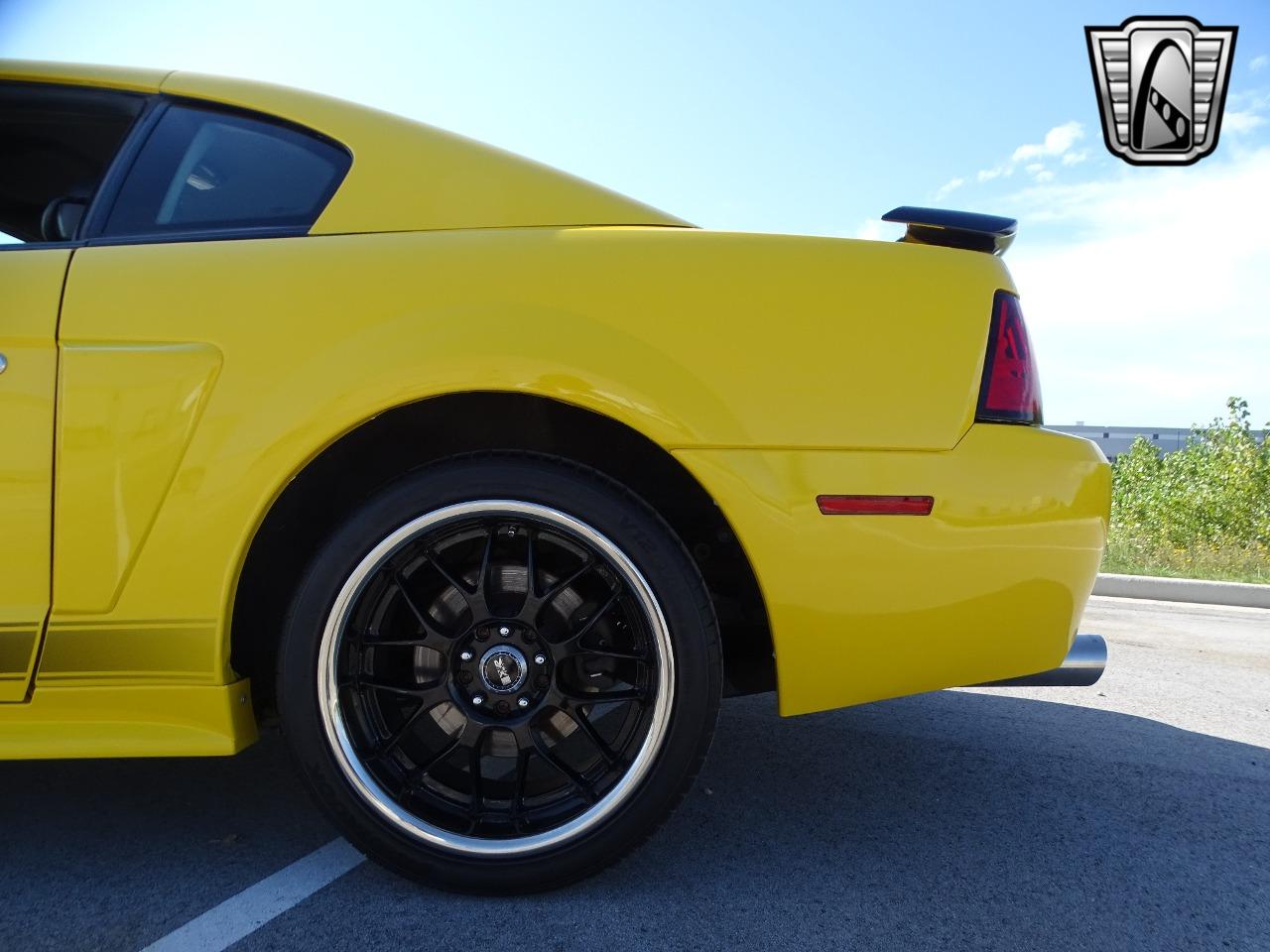 2004 Ford Mustang