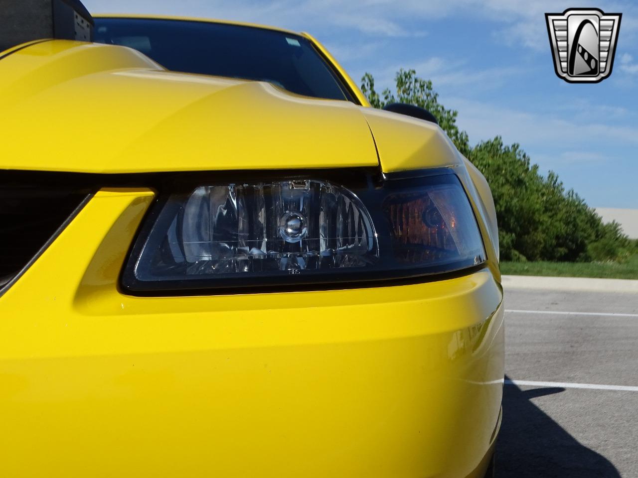 2004 Ford Mustang