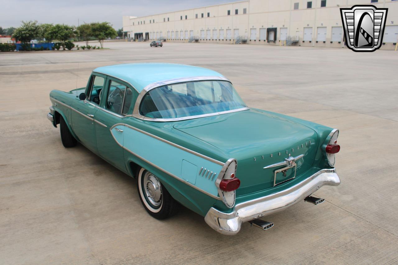 1957 Studebaker President