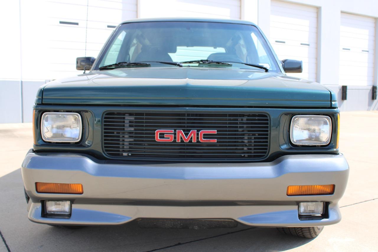 1993 GMC Typhoon