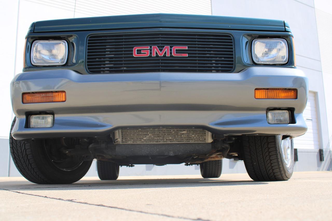 1993 GMC Typhoon